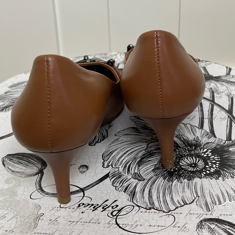Classic Coach Lauri Leather And Python Cap Toe Pump View 6